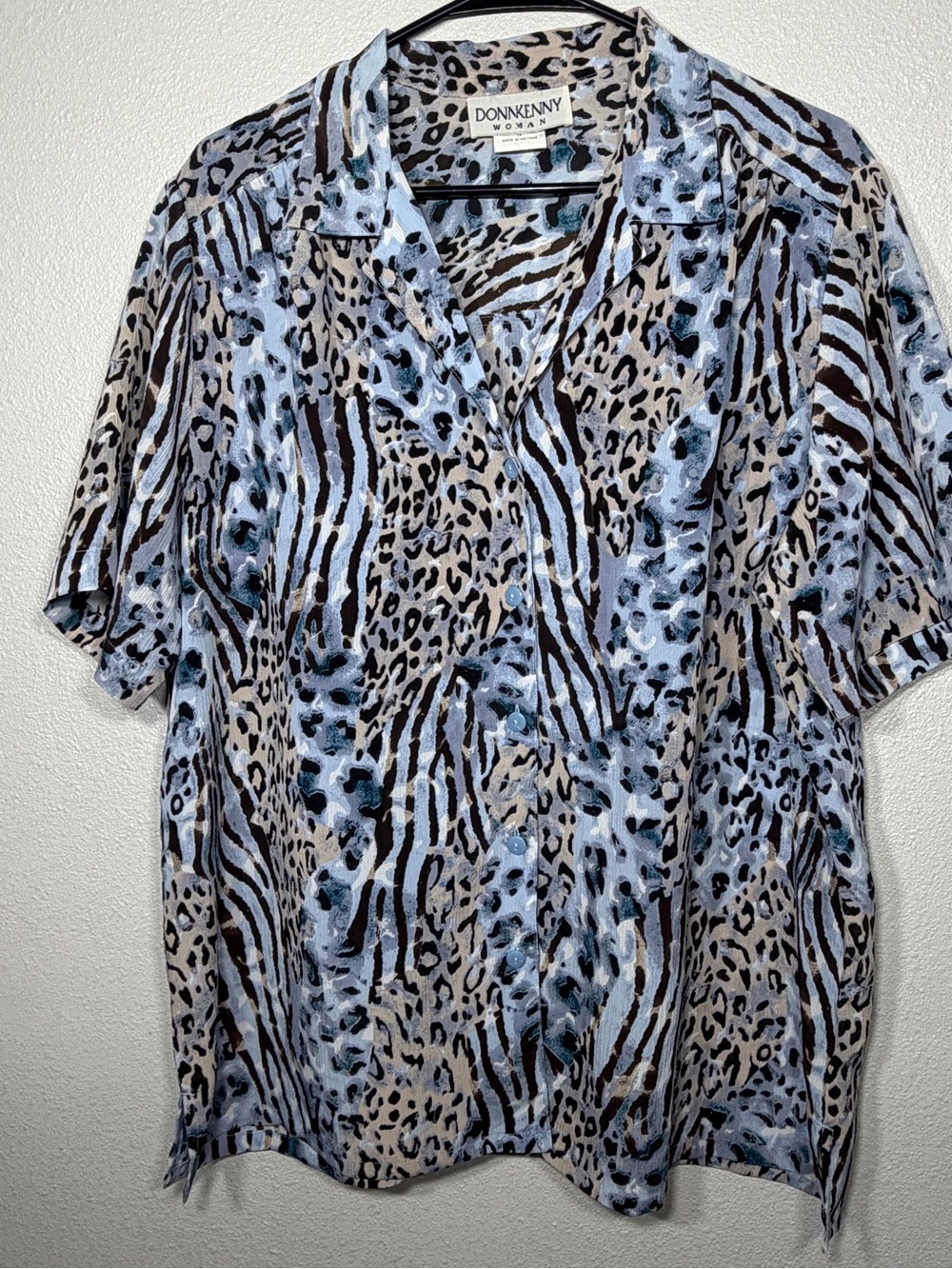 Vintage Donnkenny 1X Blue Animal Print Blouse Button Front Short Sleeve Retro